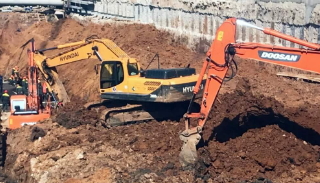 Разработка котлована экскаватором под фундамент в Канске — цена от 2571 руб. | 2Землекопа-Кнс